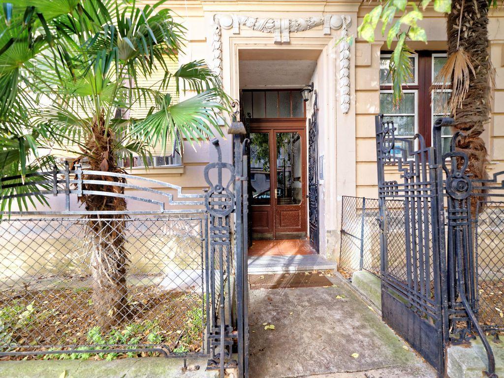 Business Appartements "Villa Muenz" Pula Exterior photo